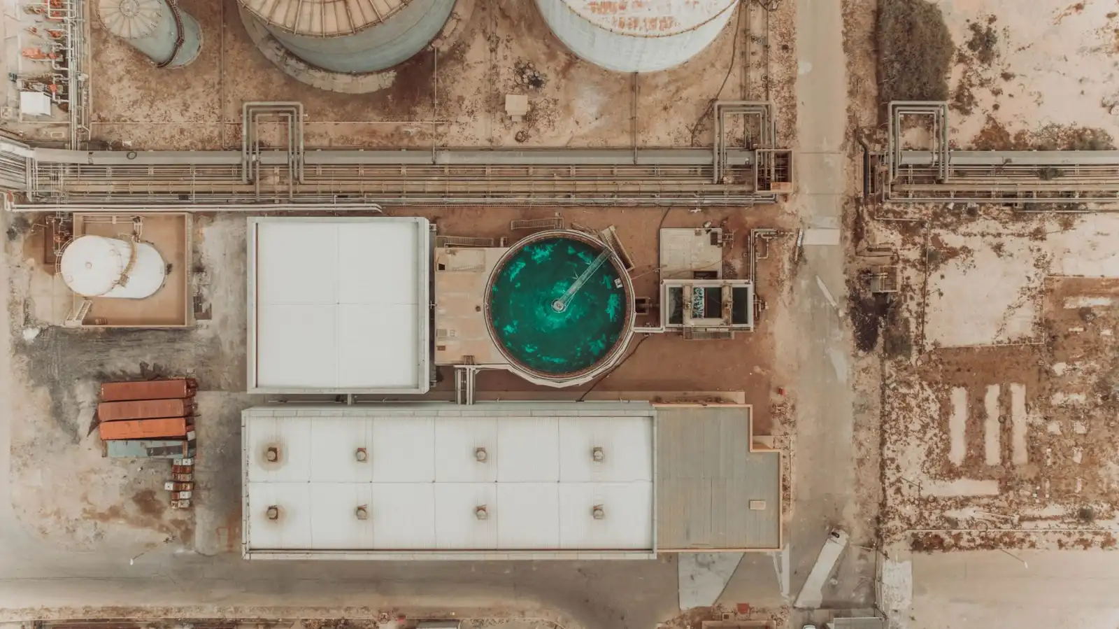 2025年职业工装面料技术趋势：防静电与抗菌功能成餐饮工装采购新焦点