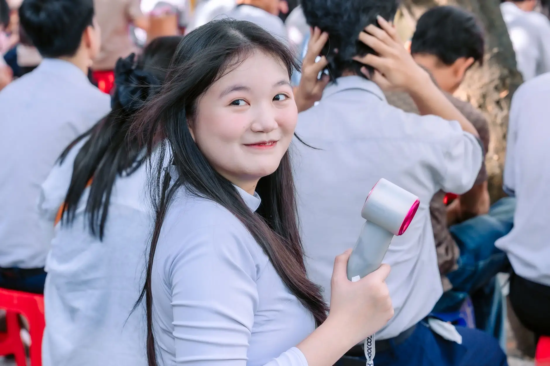 北京企业工装选购指南：厨师服与服务员服面料对比分析
