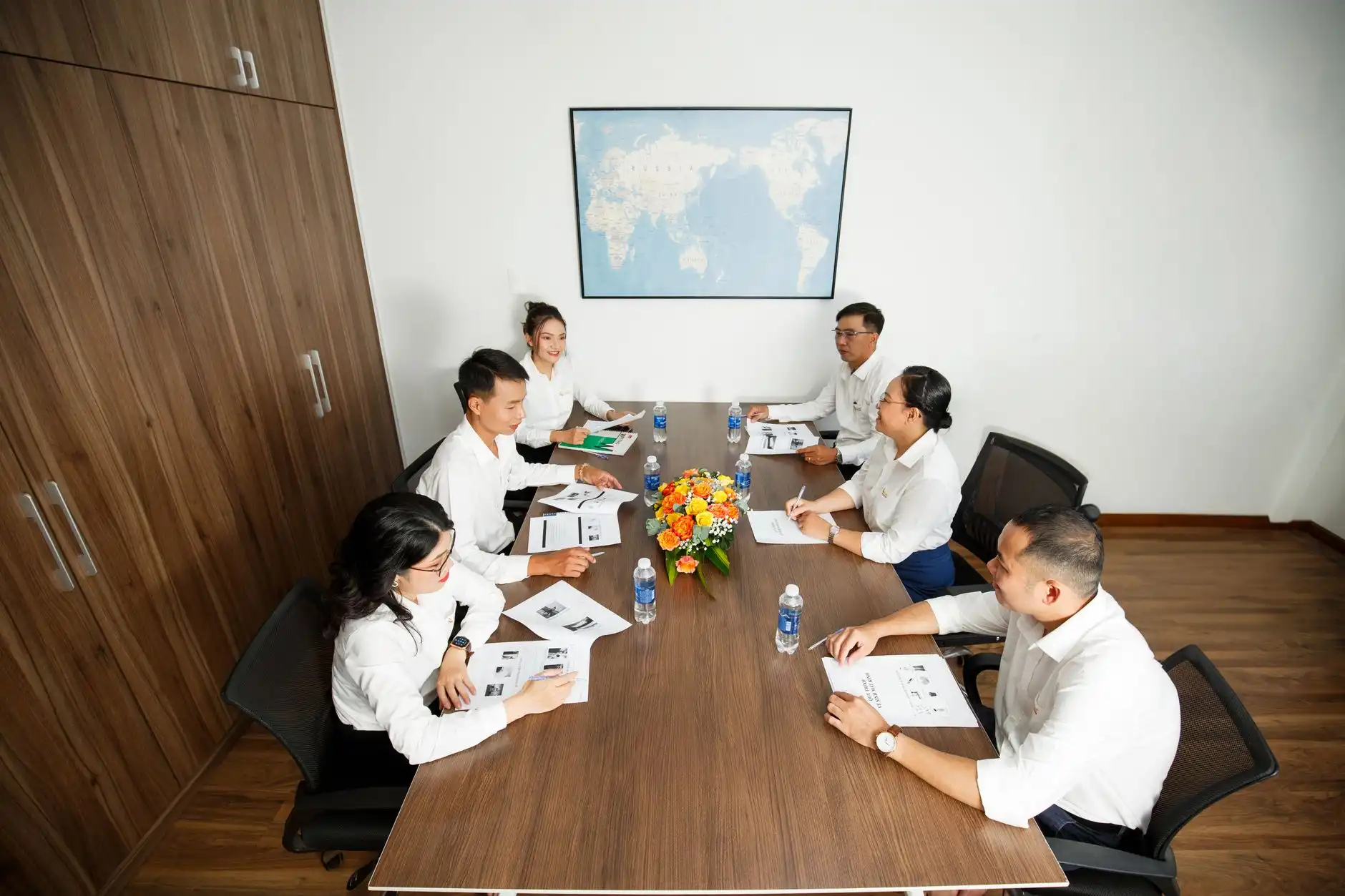 北京企业工装定制全流程解析：从量体到交付的标准化服务规范正文配图 1