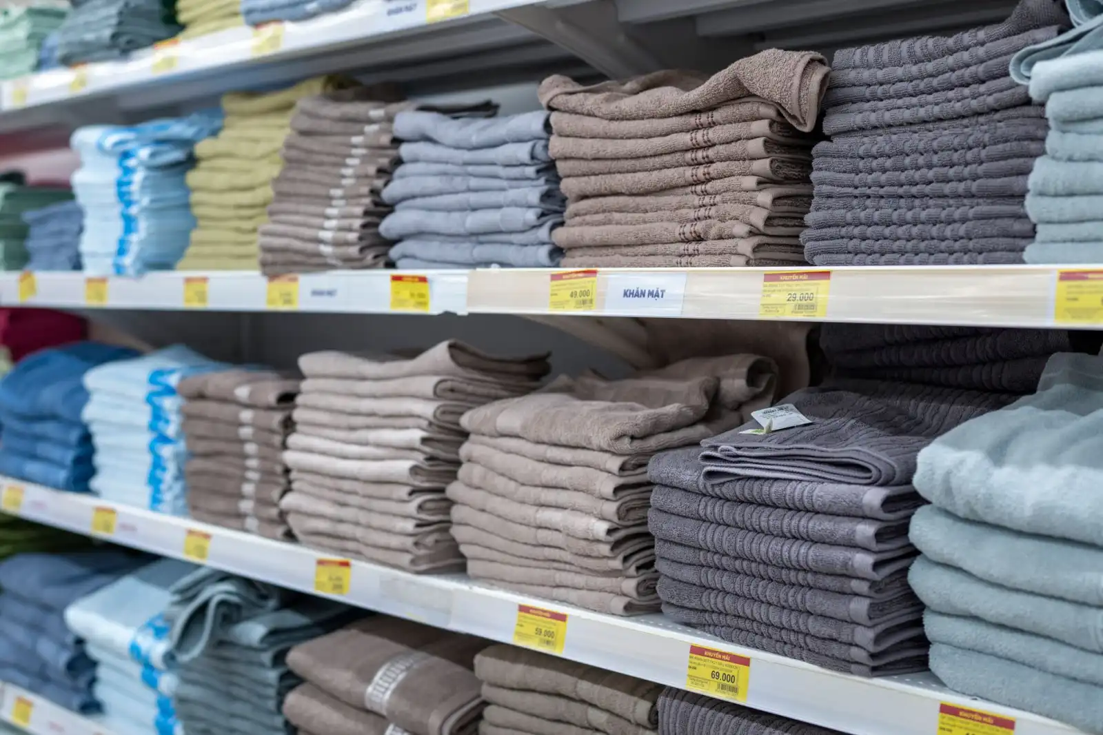 企业工装面料技术升级趋势：厨师服与服务员服的耐洗性与舒适性分析